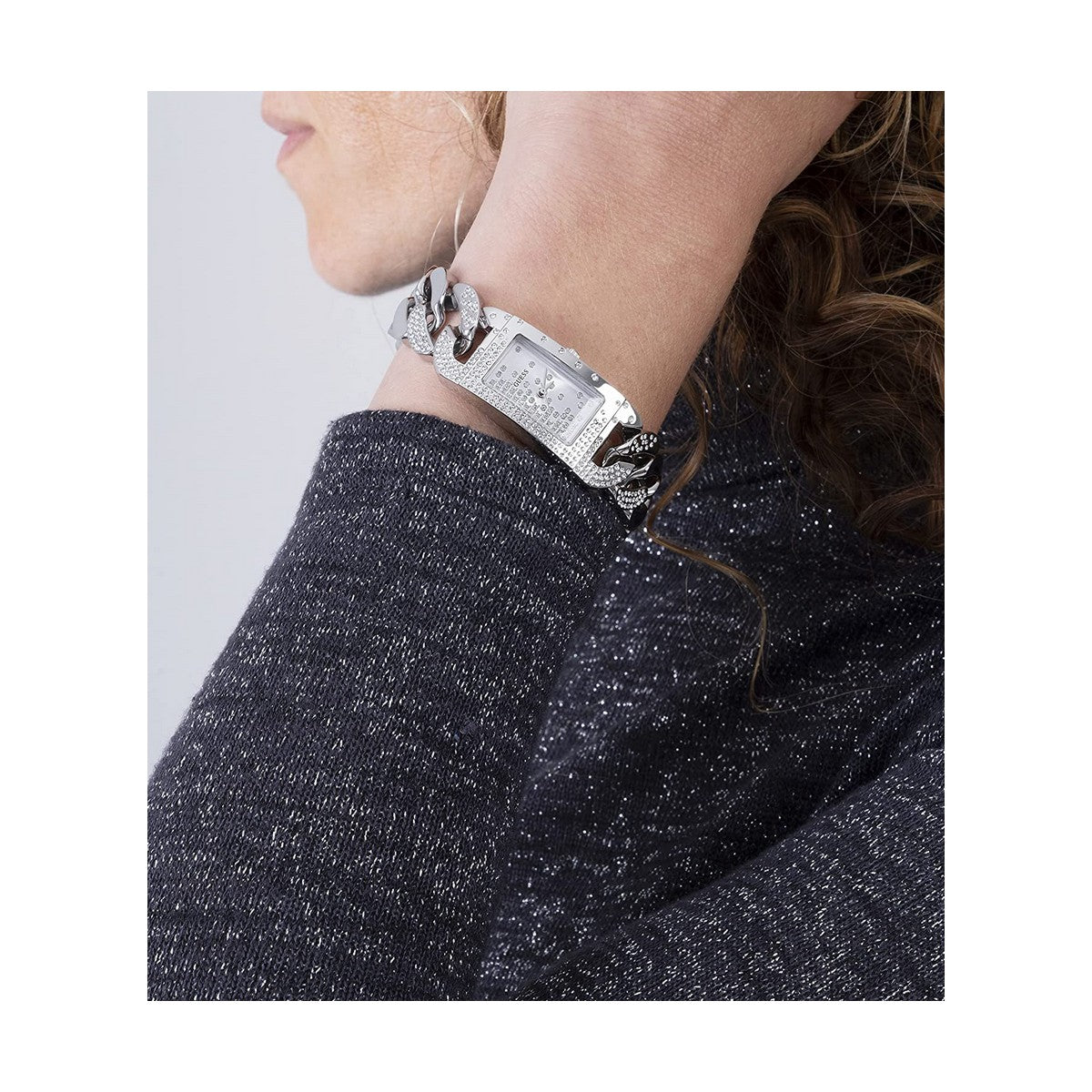 V7HF20A91C7026F3B92328FD19DD0126694R4507294P6