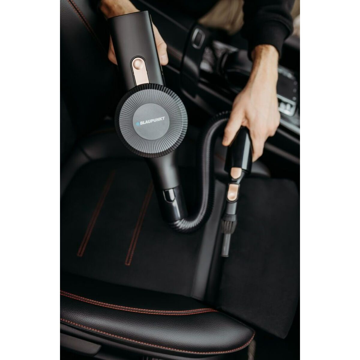 V4H2E3EFAC65AAE8B95CAA71C6CAF94A61CR5373926P5