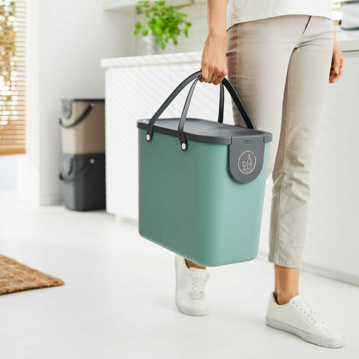 V3H3AED0F1D44DD3EE2B5DDD87B0D88ED51R4928366P2