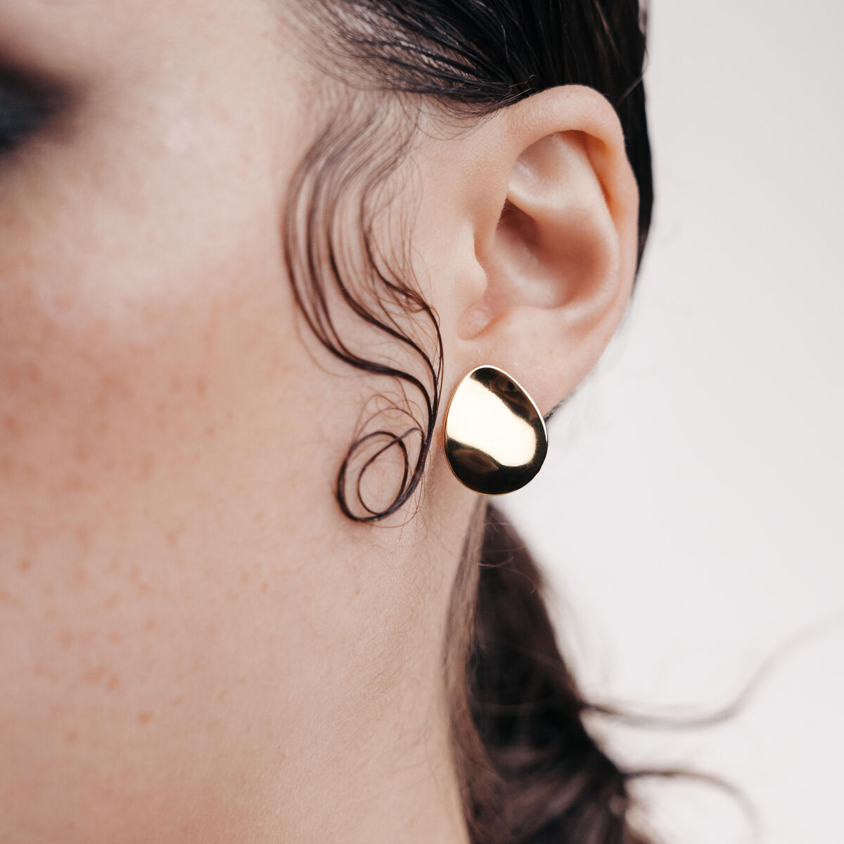 V5HC9D4A4387D12C434A613068A13EE0B95R4358356P2