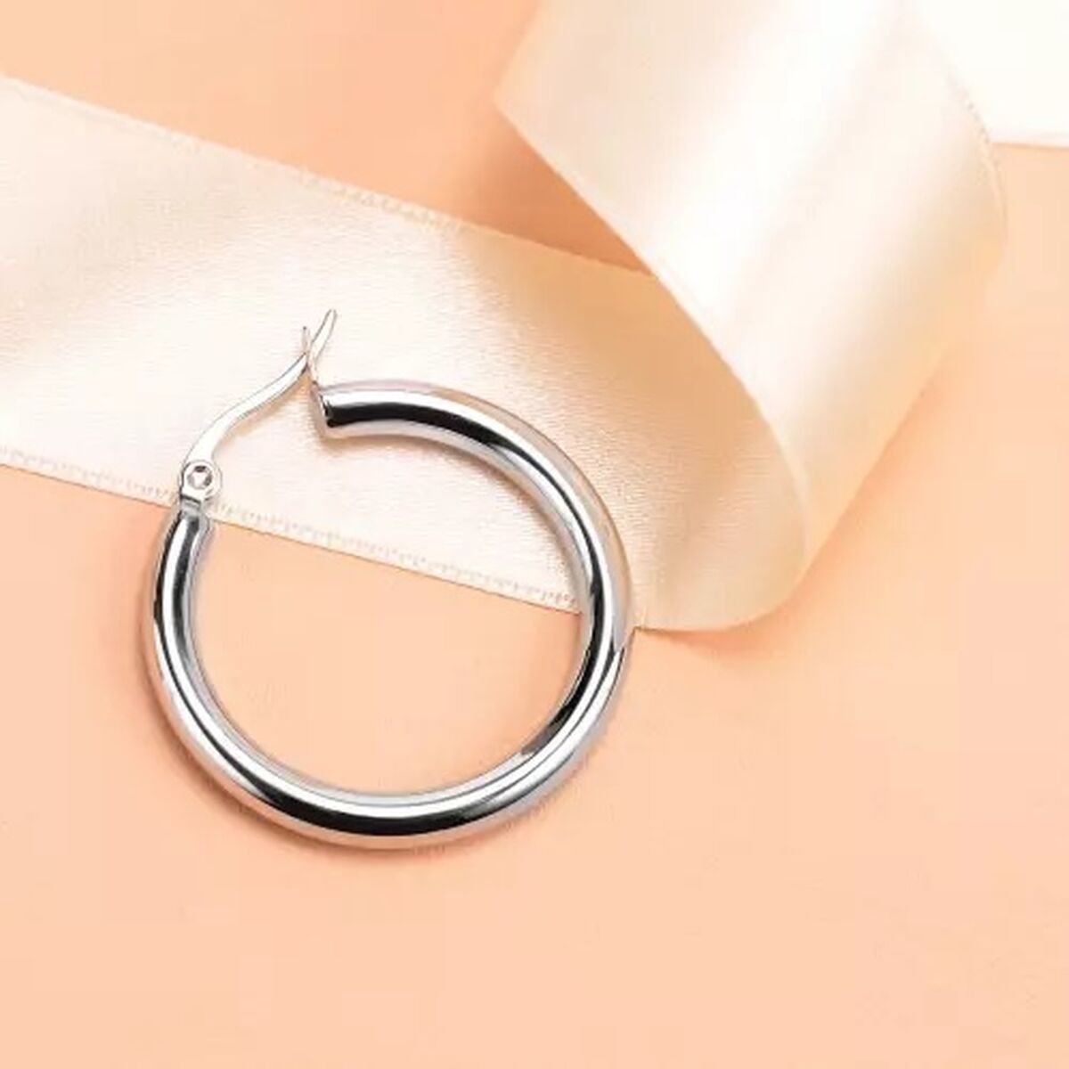 V4HF3243EA386A421F6410CCC449F534A7AR3525909P2