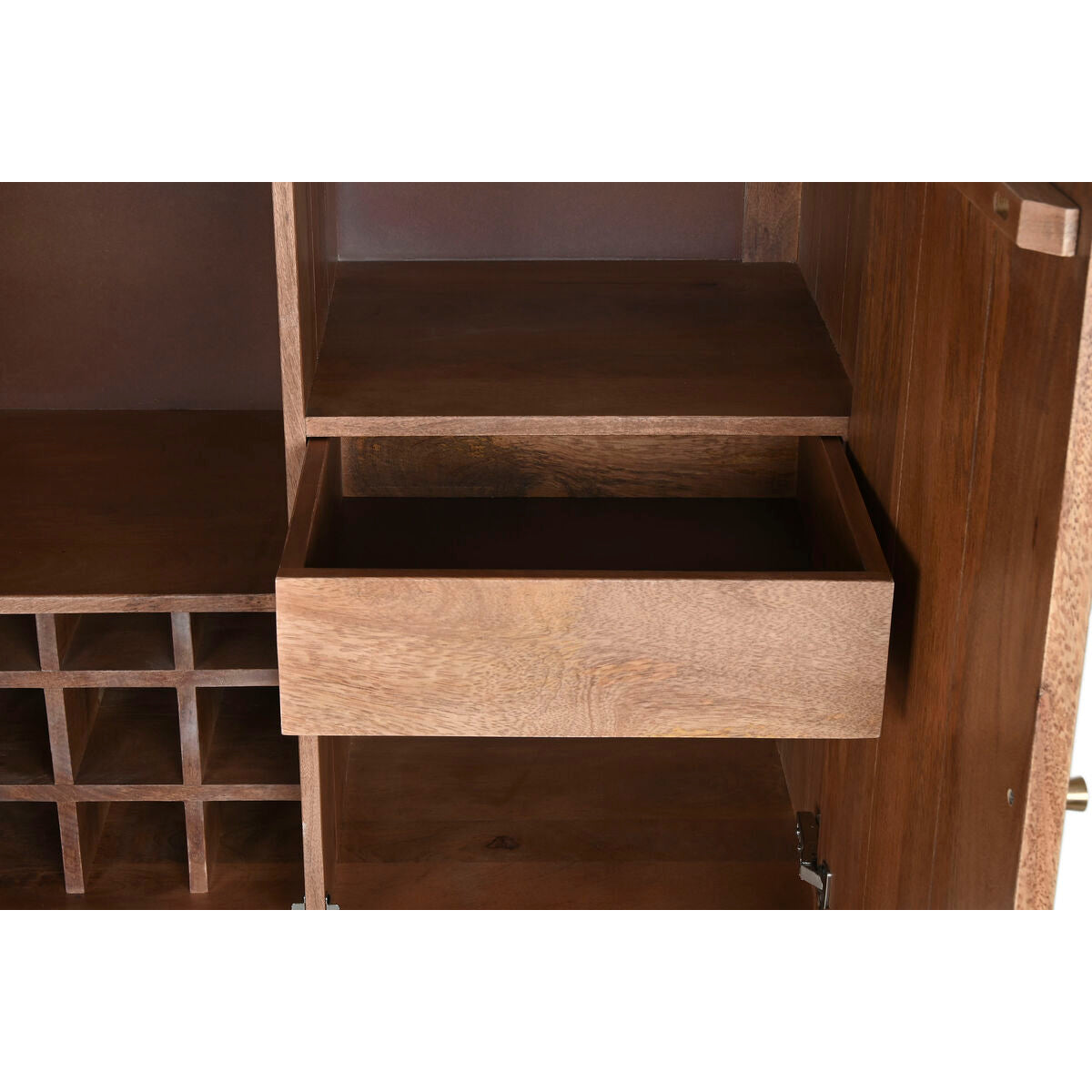 V1H61BC673CA22FBB3E704FCF0165B60A93RP6