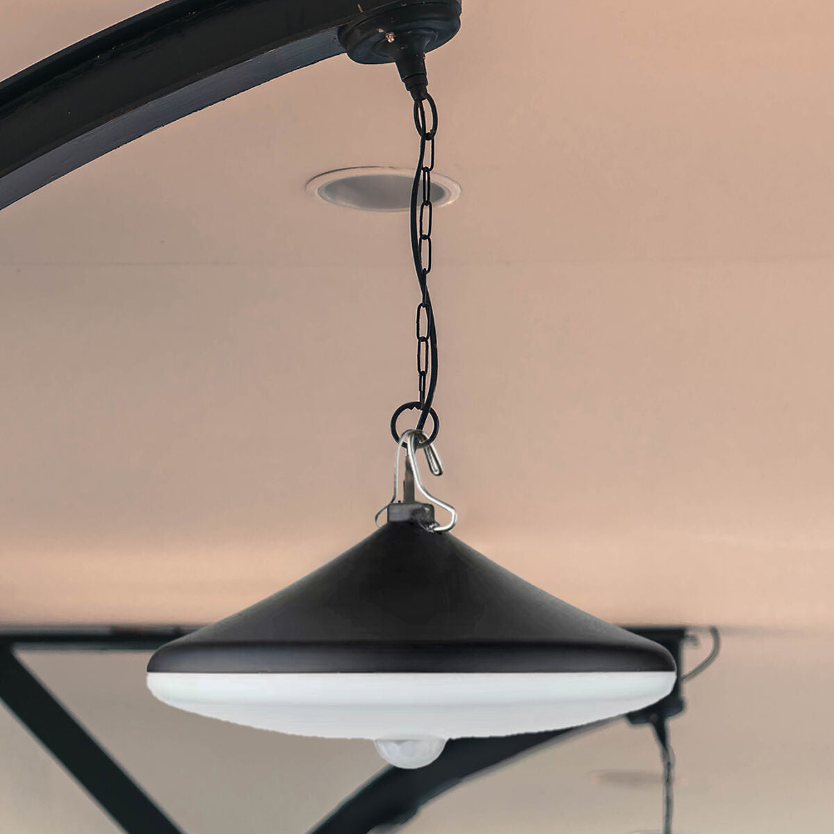 V2HC42994D481F104A7141F240CC4A9D990R5559865P3