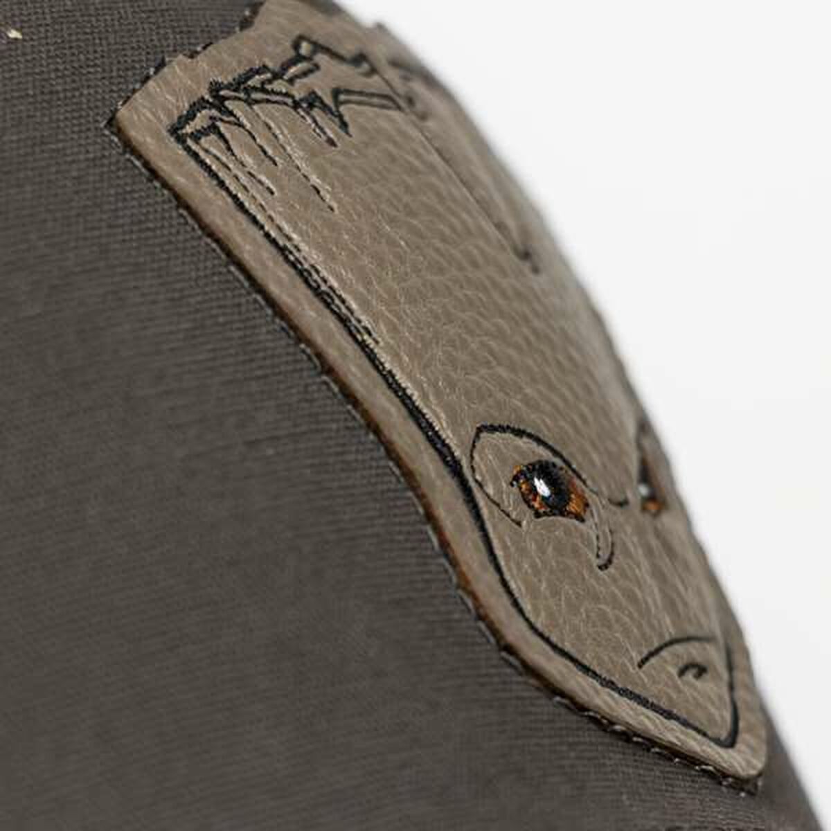 V2HD6159F470B9FECED45C0FAFDE4C939F2R4654732P5