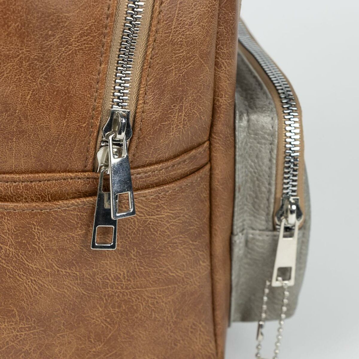 V2H1A942B2955E643D8538812E36412B613R4683066P6