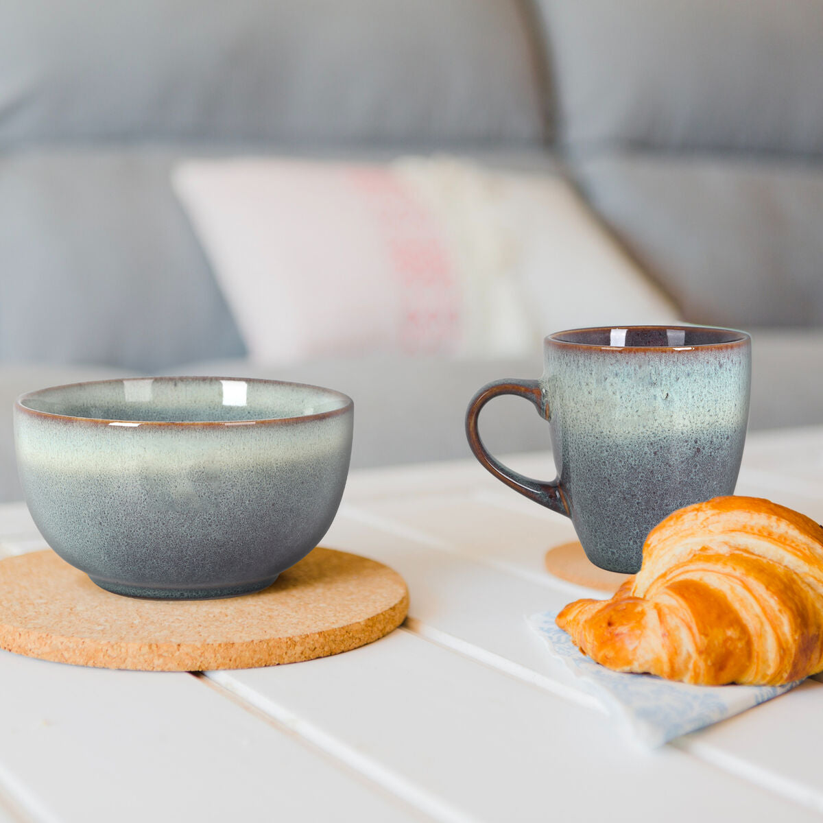 V1H3521CEF0B98052A887070F7928AEB618RP2