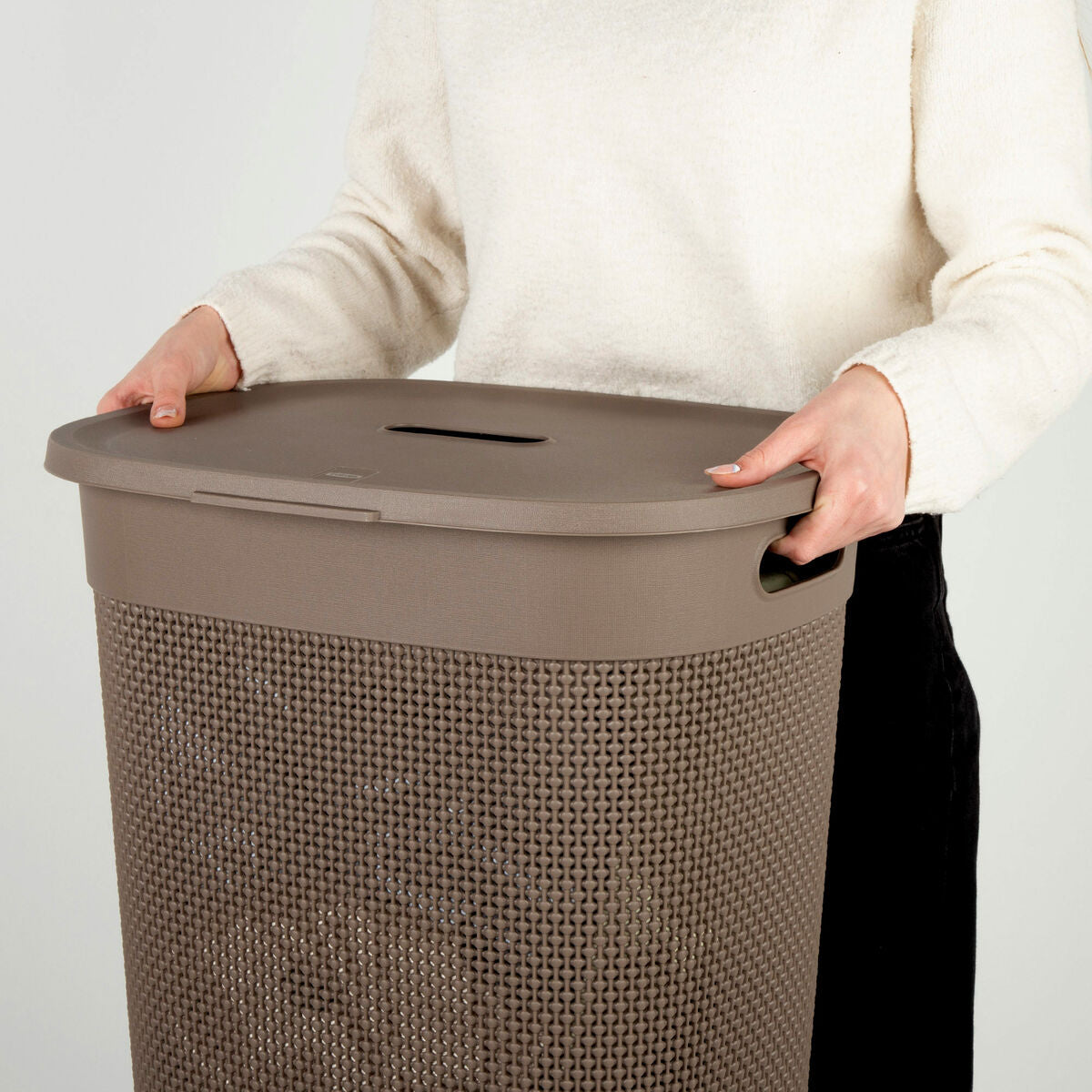 V2H58E6282E2A164C64BC9D5F022F19DBD1R5678657P4