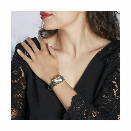 V7HA10D4A5F9AD2C5A3180AE1D3F9E6884AR7472758P4