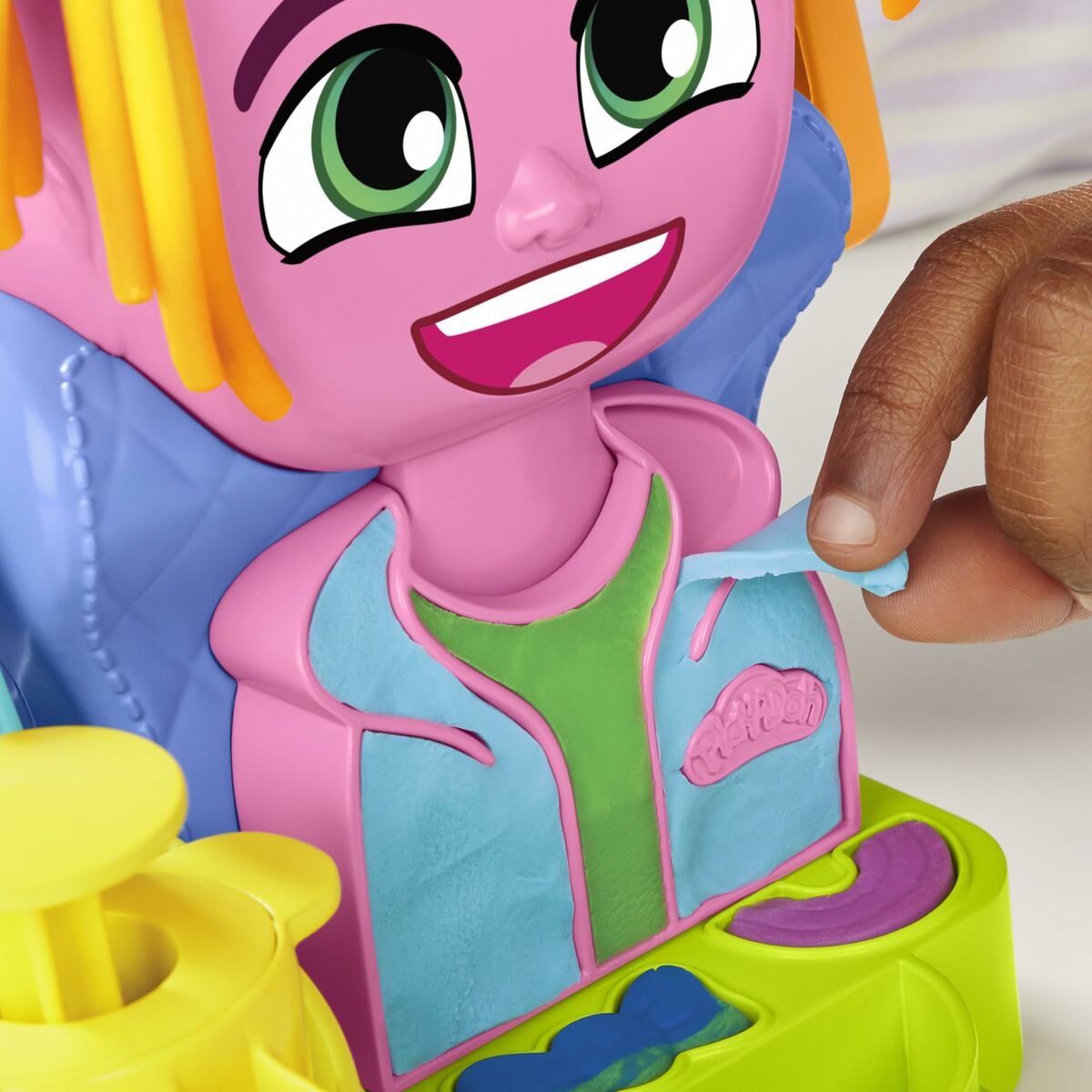 Jogo de Plasticina Hasbro Playdoh Acessórios 6 Botes Cabeleireiro