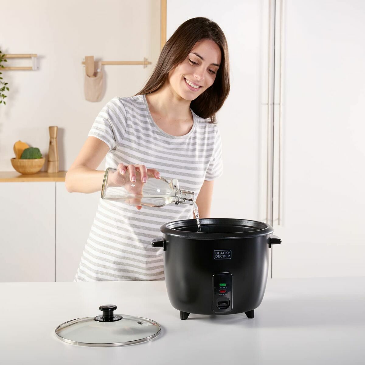 Panela de Arroz Black & Decker BXRC1800E Preto 1,8 L Branco Alumínio 700 W