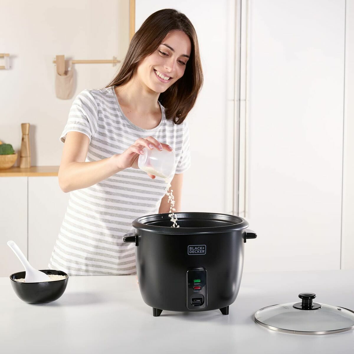 Panela de Arroz Black & Decker Preto 1,8 L 700 W