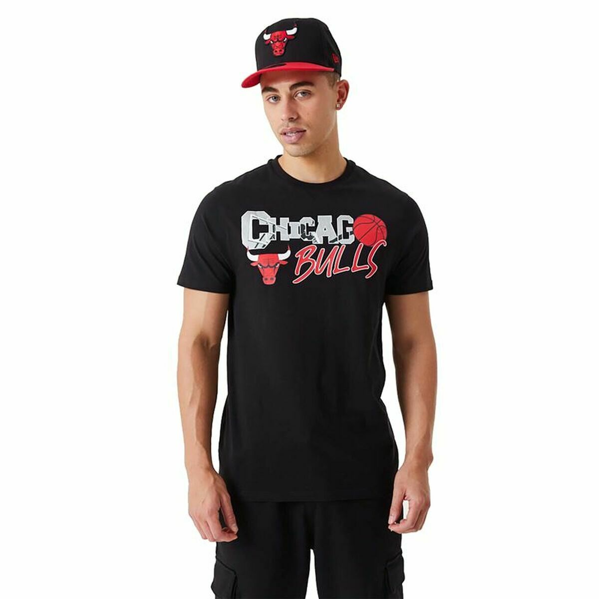 Camisola de Manga Curta Homem New Era NBA Infill Graphic Chicago Bulls - EcoNest