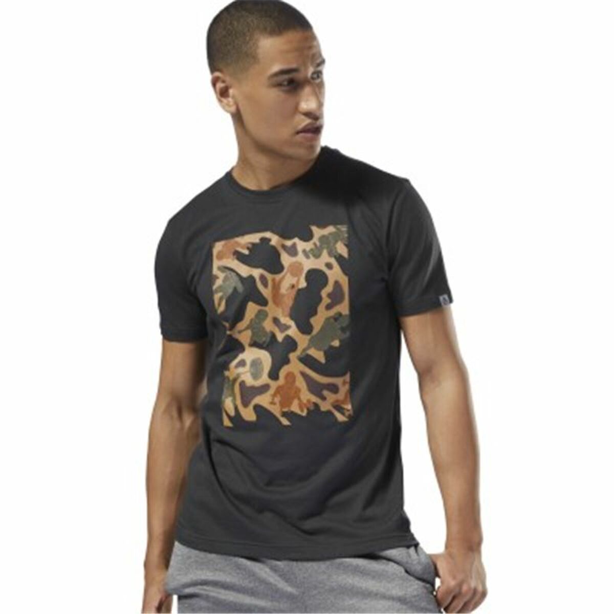 Camisola de Manga Curta Homem Reebok Sportswear Training Camuflagem Preto - EcoNest