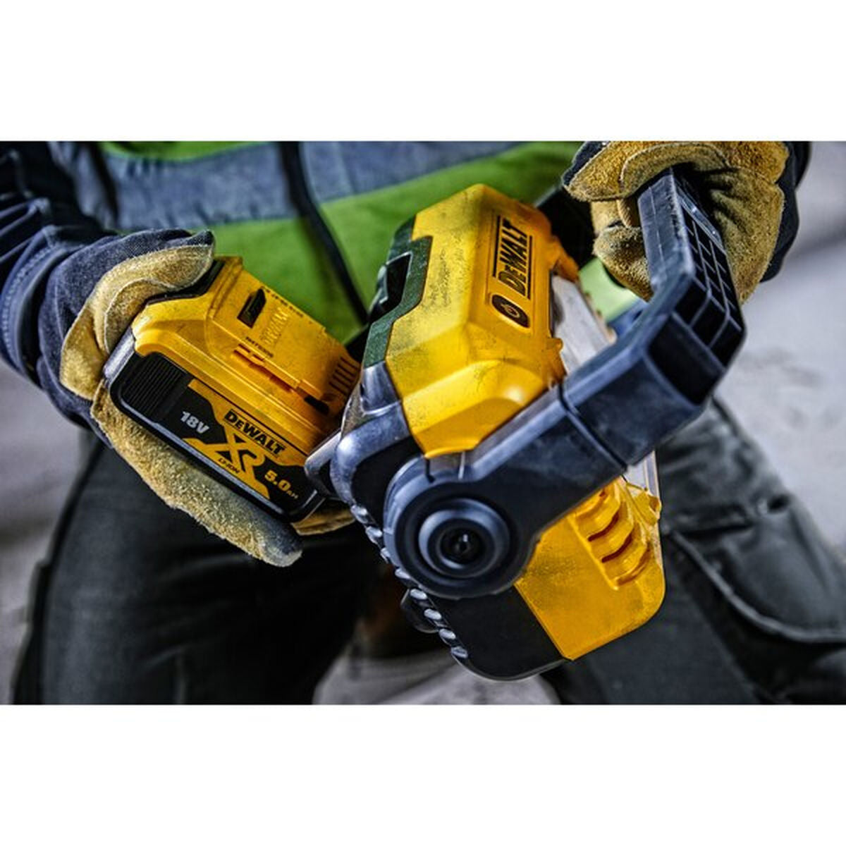 Luz de Trabalho Dewalt DCL077-XJ - EcoNest