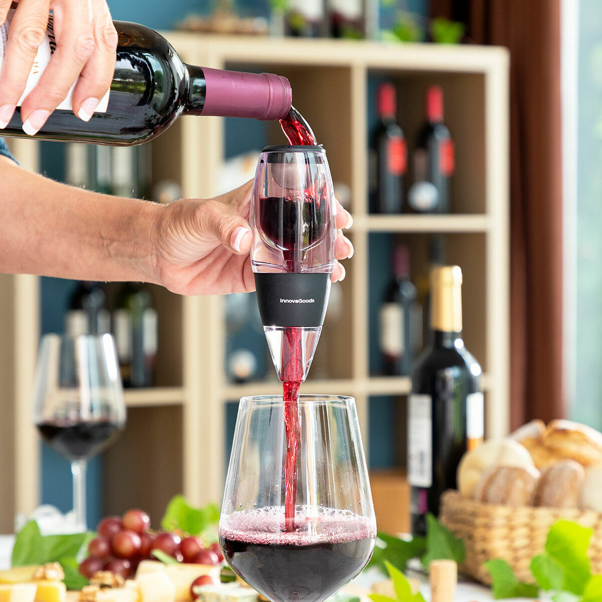 Arejador de Vinho com Filtro, Suporte e Capa Wineir InnovaGoods - EcoNest
