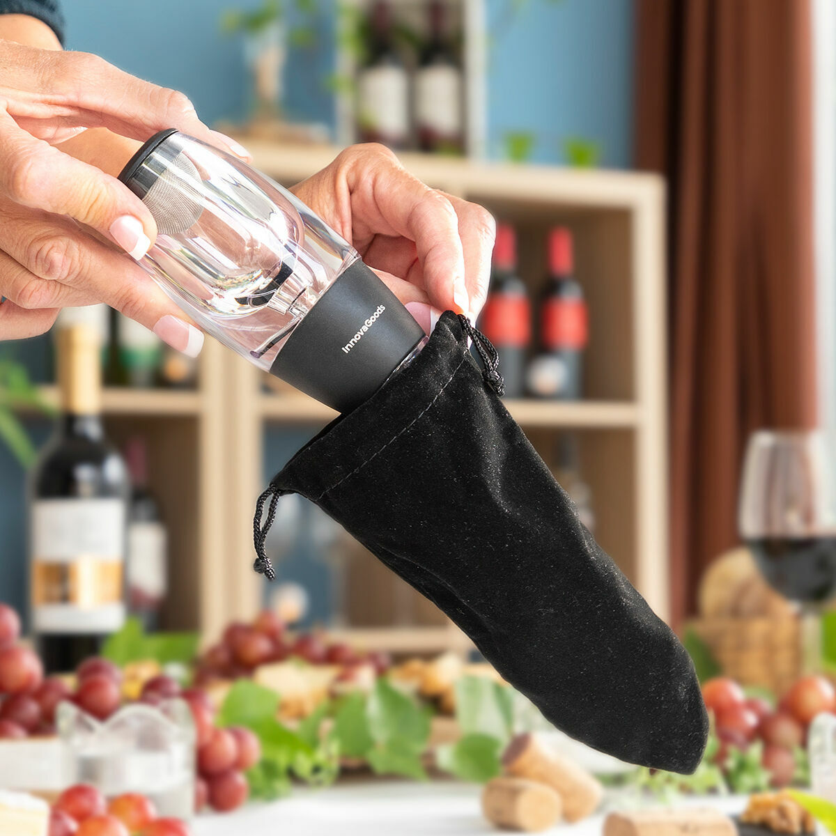 Arejador de Vinho com Filtro, Suporte e Capa Wineir InnovaGoods - EcoNest