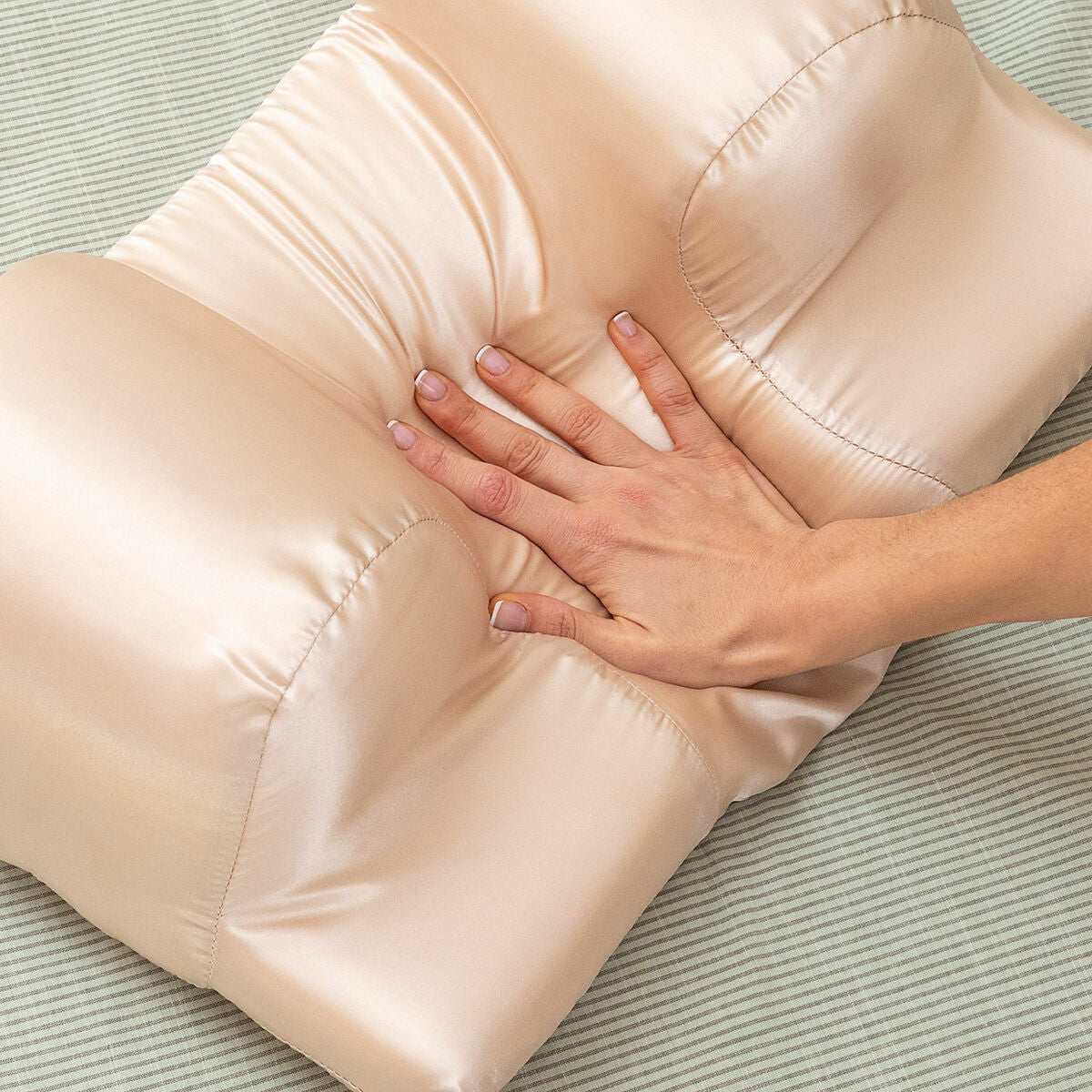 Almofada Cervical Antirrugas com Capa de Cetim Youthlow InnovaGoods - EcoNest