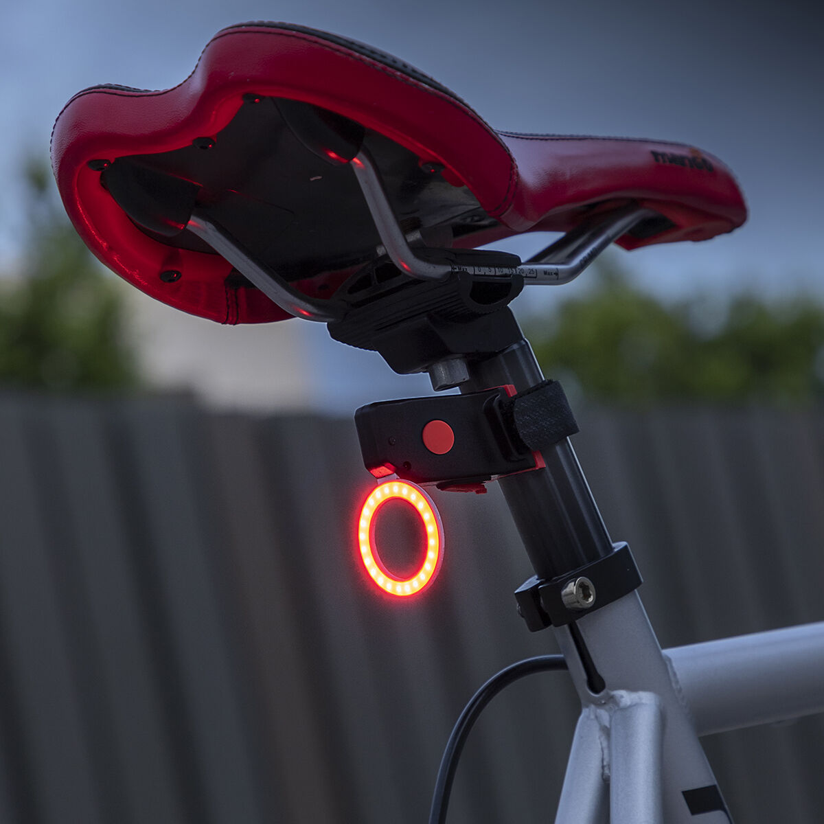 Luz LED Traseira para Bicicleta Biklium InnovaGoods - EcoNest