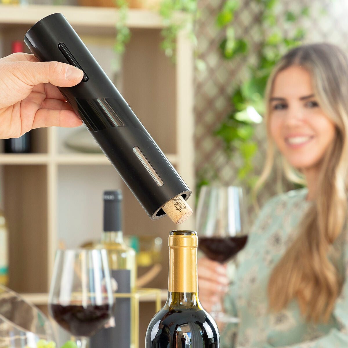 Saca-rolhas Elétrico para Garrafas de Vinho Corkbot InnovaGoods - EcoNest