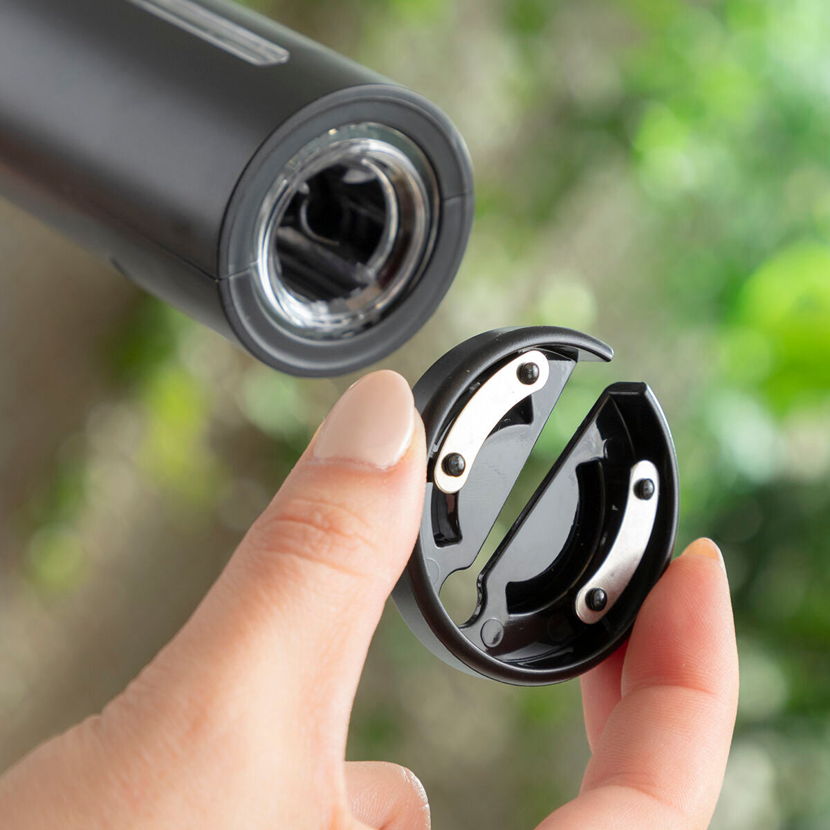 Saca-rolhas Elétrico para Garrafas de Vinho Corkbot InnovaGoods - EcoNest