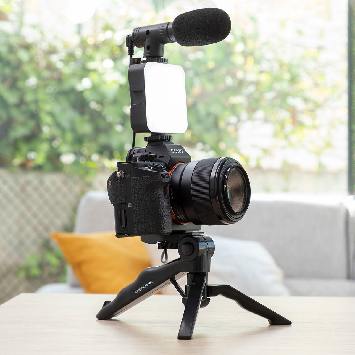 Kit Vlogging com Luz, Microfone e Comando Plodni InnovaGoods 6 Peças - EcoNest